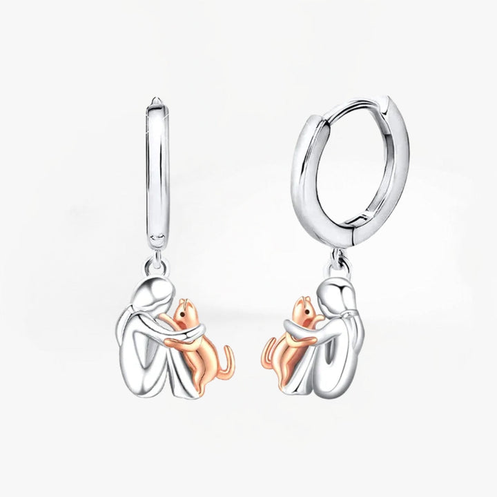 Waverly | Cat Embrace Earring (Round Closure)